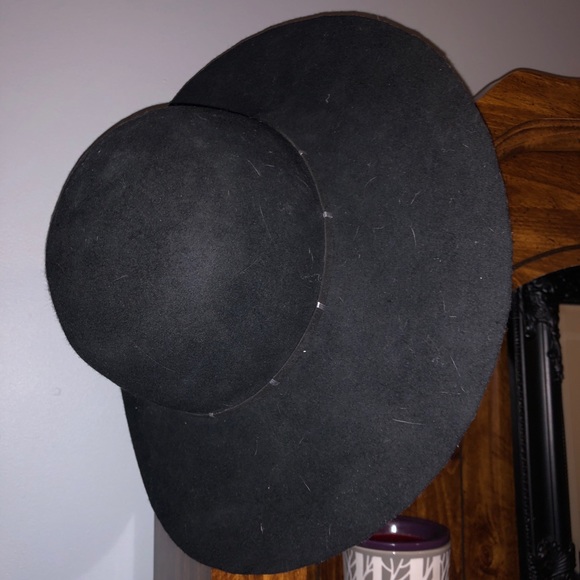 Cute fall hat - Picture 1 of 4